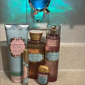 Bath & Body Works sweetest song gift at combo